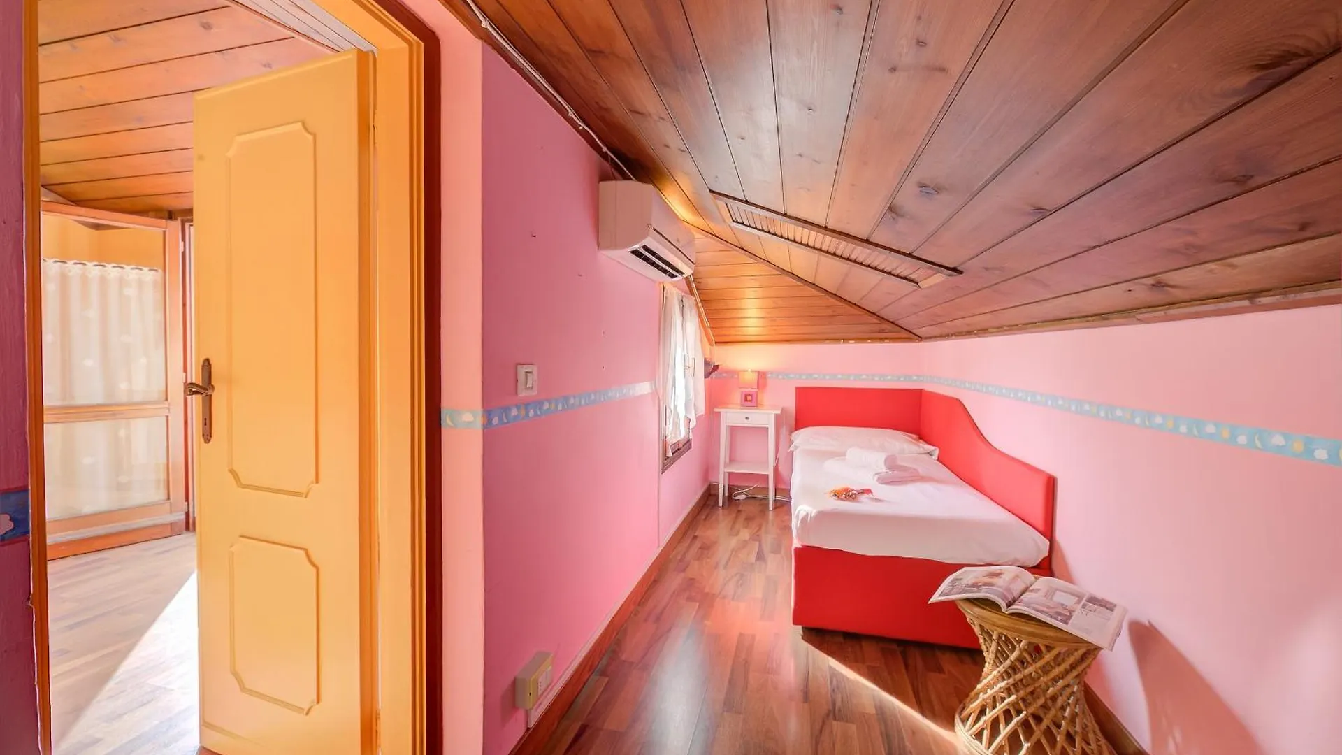 Lägenhet Cosy Loft 500M From Sea - Happy Rentals Alassio